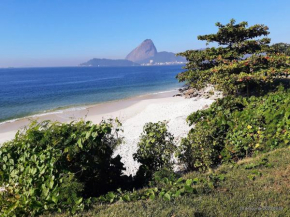 Emoções na quadra da praia